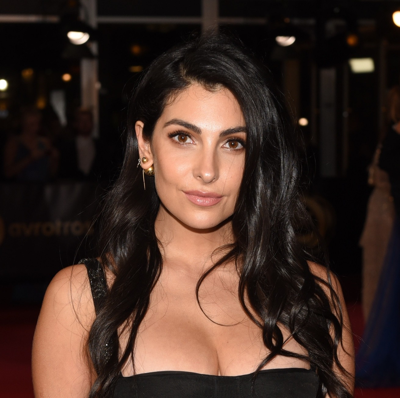 anna-nooshin-openhartig-over-influencer-wereld-grazia