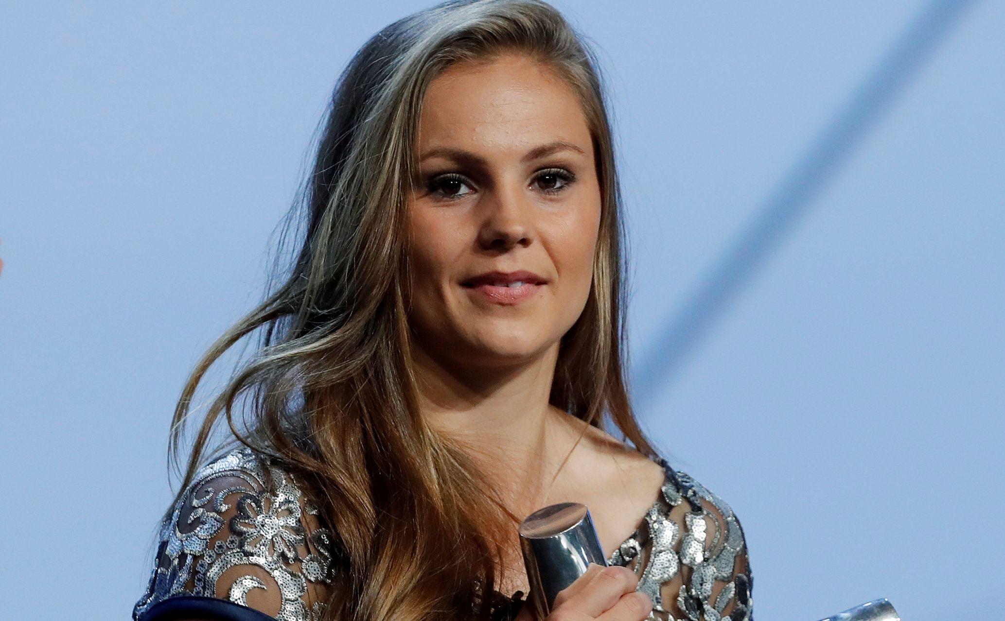 Lieke Martens over langeafstandsrelatie ‘We zien elkaar veel te weinig’ Grazia Lieke Martens over langeafstandsrelatie ‘We zien elkaar veel te weinig’ Grazia